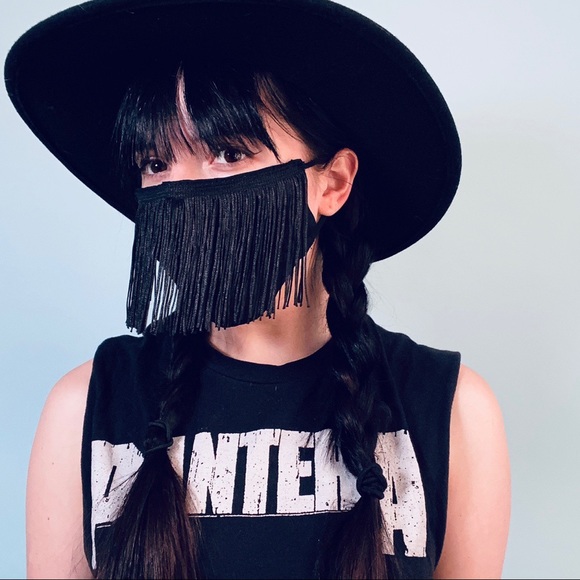 Fringe mask - handmade - Picture 2 of 4